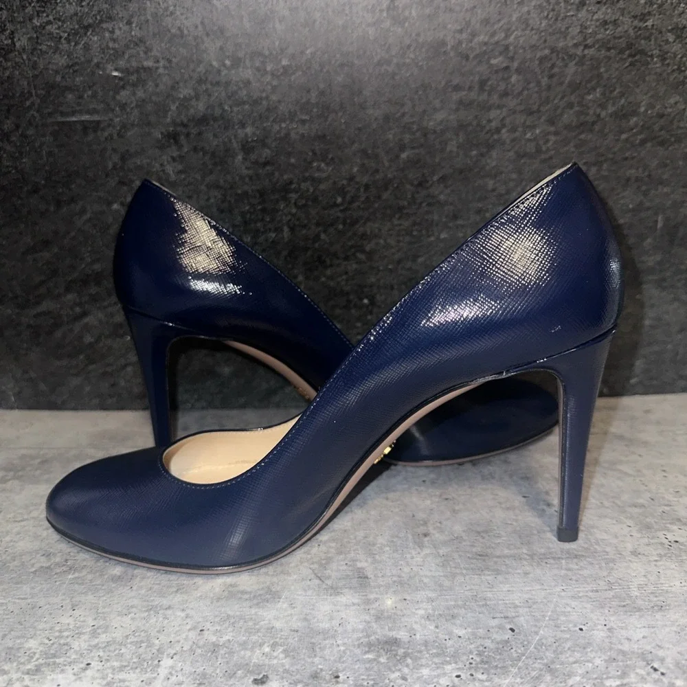 Prada Navy Blue Saffiano Leather 90mm Almond Toe Pumps Heels EU 39 (US 9h)